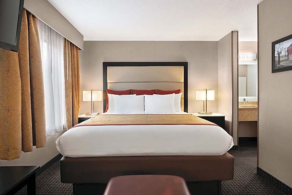 Lancaster Suites