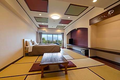 Superior Japanese-Western-Style Twin Room 40 sqm - Shower Only - Non-Smoking