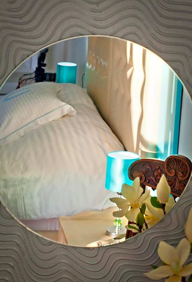 MasouriBlu Boutique Hotel