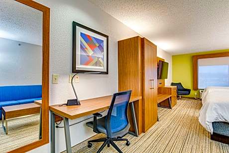 2 Queen Beds Suite