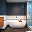 Cambria Hotel Boston Somerville