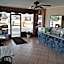 Hole Inn the Wall Hotel - Fort Walton Beach - Sunset Plaza - near Beaches & Hurlburt