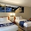 Days Inn & Suites by Wyndham Arlington Heights