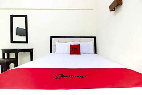 RedDoorz near Kranggan Tugu Jogja