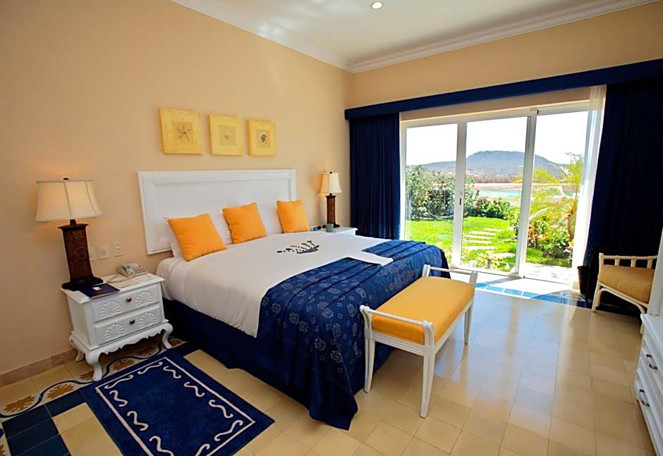 Pueblo Bonito Emerald Luxury Villas & Spa - All Inclusive