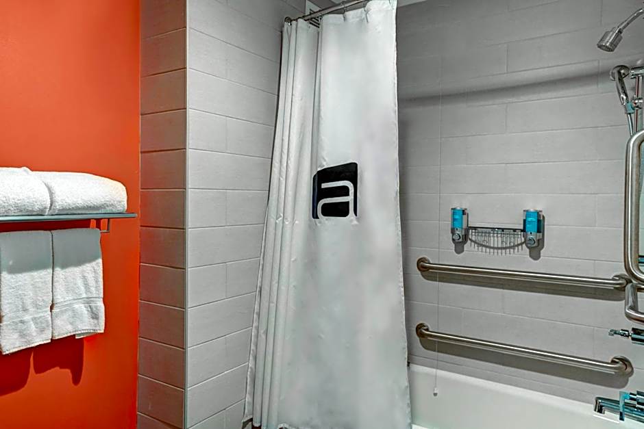 Aloft Raleigh Durham Airport Brier Creek