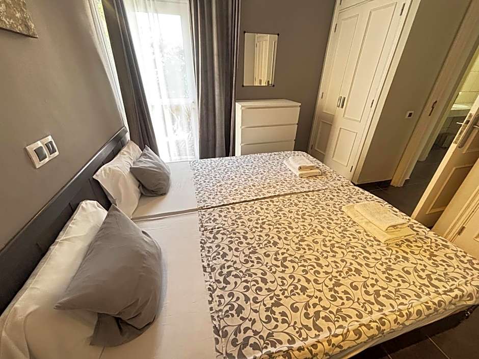 Yucca Park ApartHotel