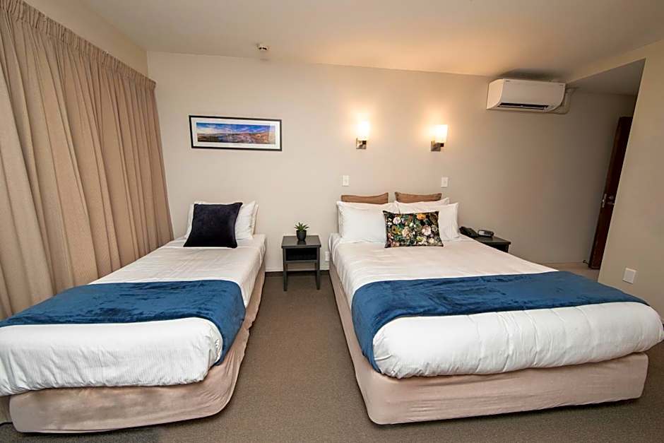 Cranford Oak Motel