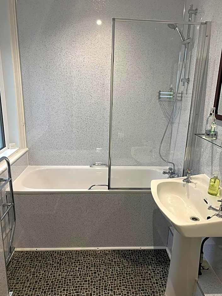 The Powfoot Hotel, Annan