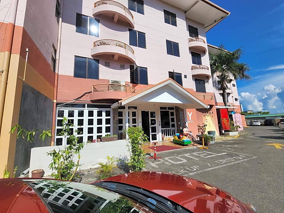 Y Hotel