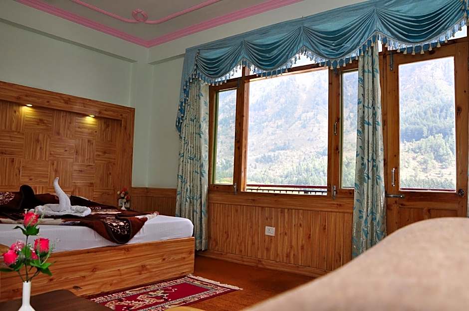 Kings Land Hotel – Manali, PA