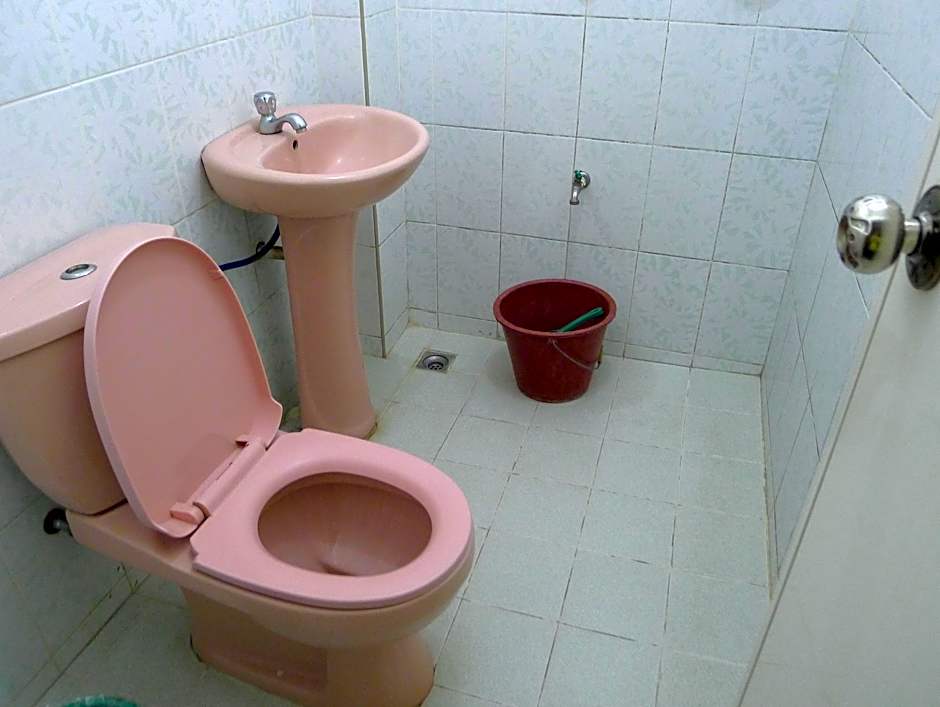 Uyami's Green View Lodge