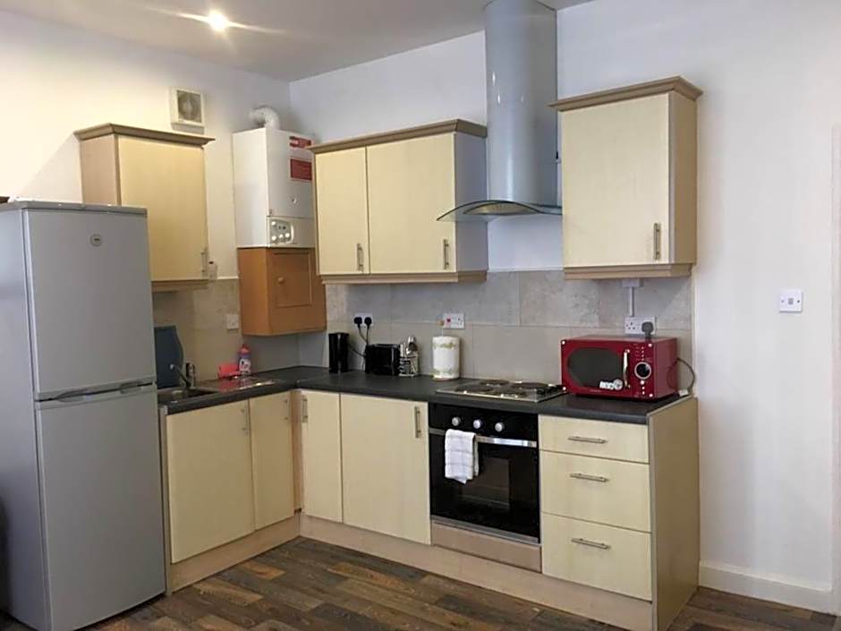 MARLEY MANSIONS APARTMENT - Clarendon