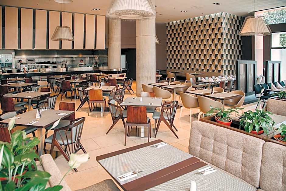 DoubleTree by Hilton Bogota AR