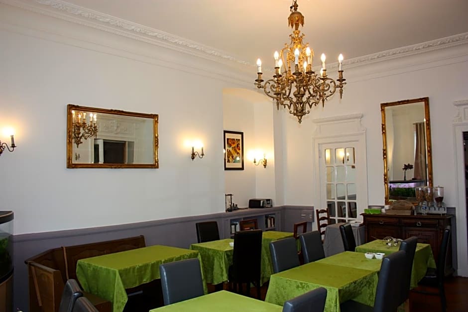 Hotel Savoy