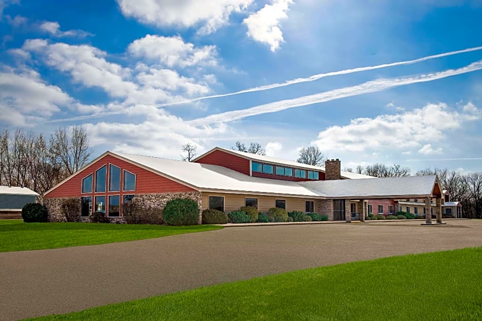 AmericInn by Wyndham Detroit Lakes