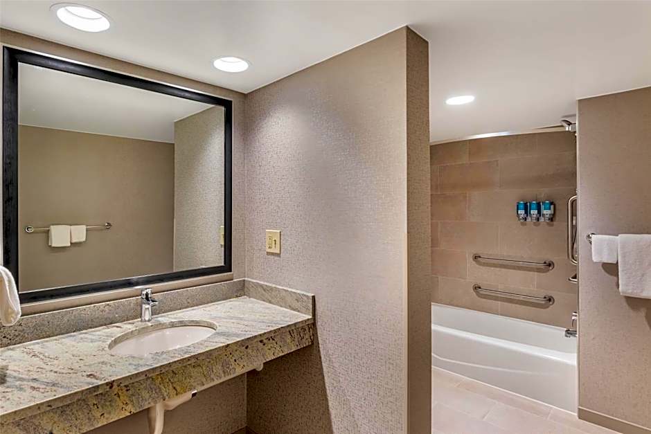 Drury Inn & Suites Atlanta Morrow