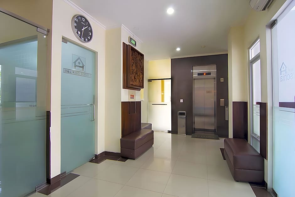 House of Arsonia Tulip