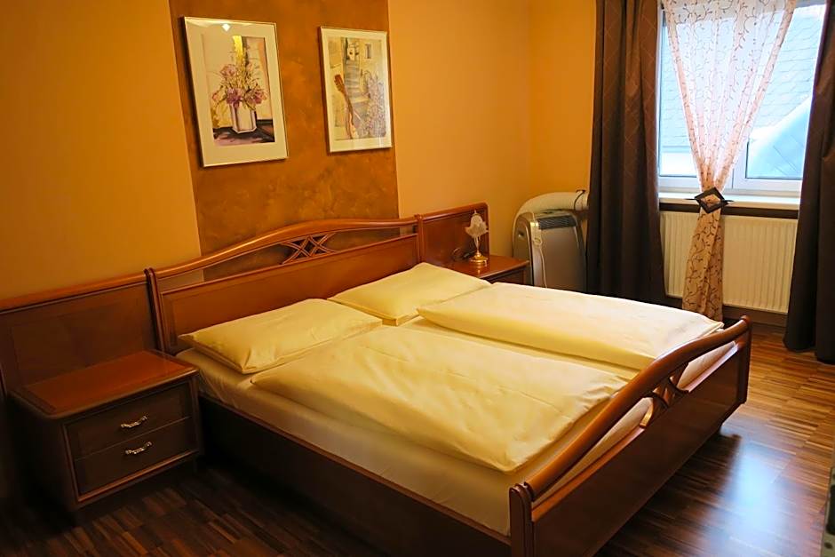 Hotel Restaurant Böck "Roter Hahn"