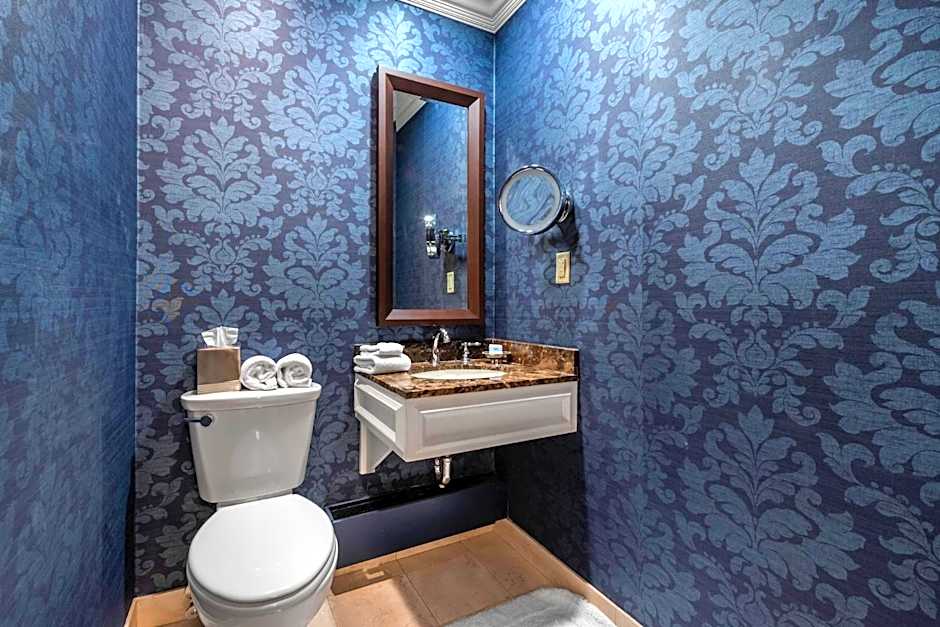 Omni William Penn Hotel