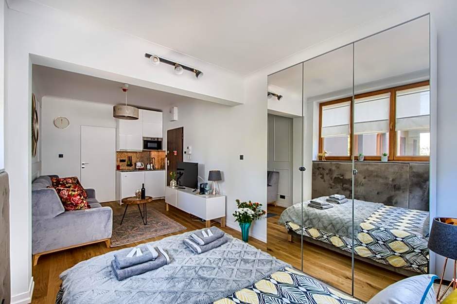 Aparthotel Pawia Deluxe- 10 min to center, self check-in, optional breakfest, parking on the street