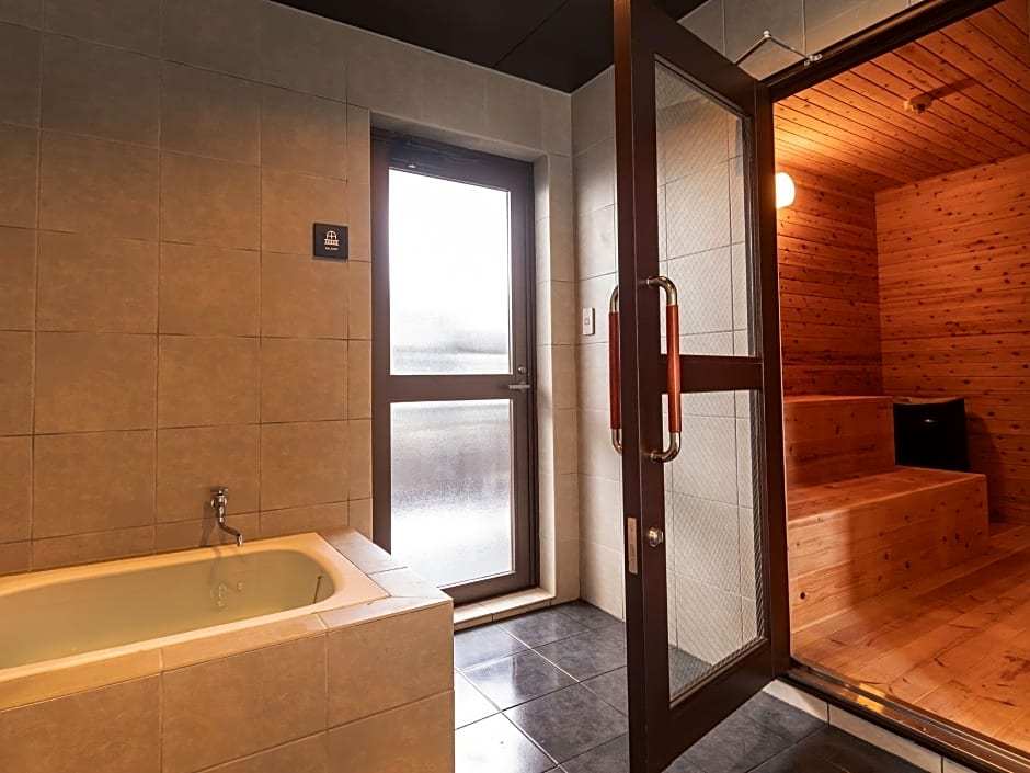 CABIN and HOTEL CONSTANT NAHA