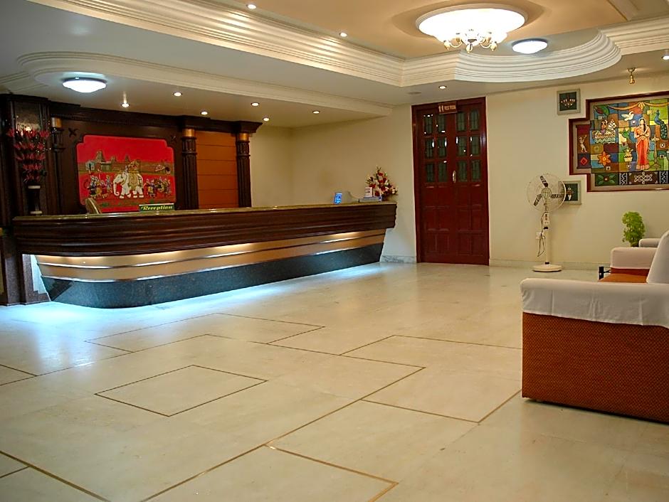 Hotel Gnanam Thanjavur