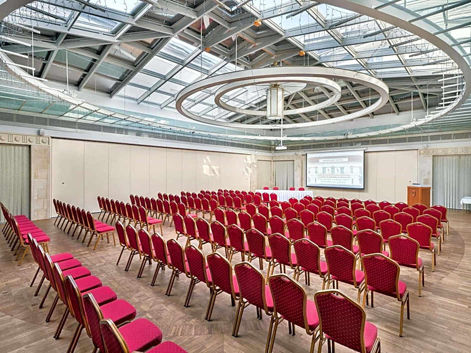 Mercure Szekesfehervar Magyar Kiraly