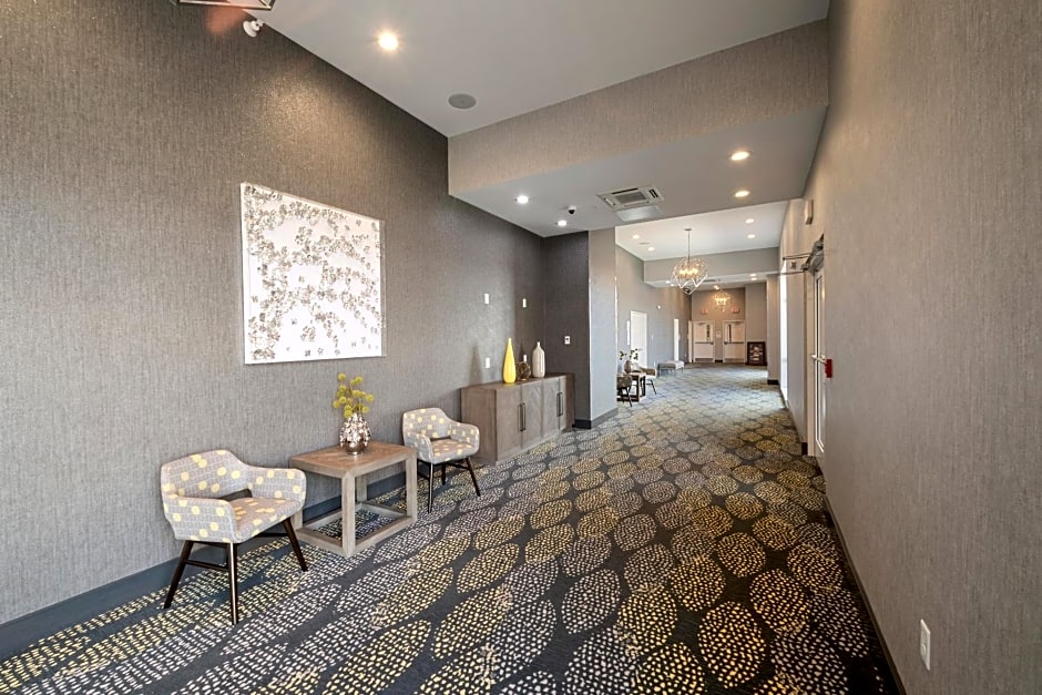 Holiday Inn Hotel & Suites - Decatur, an IHG Hotel