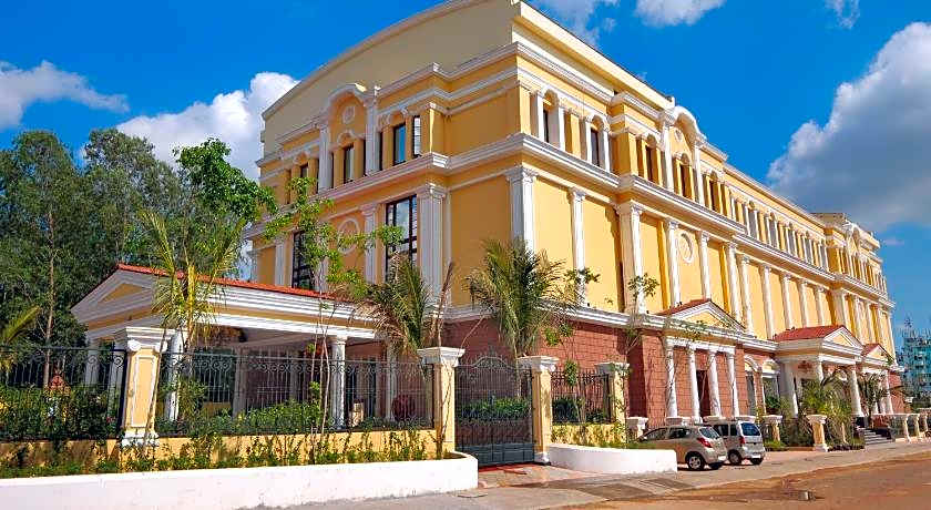 Mayfair Convention Hotel