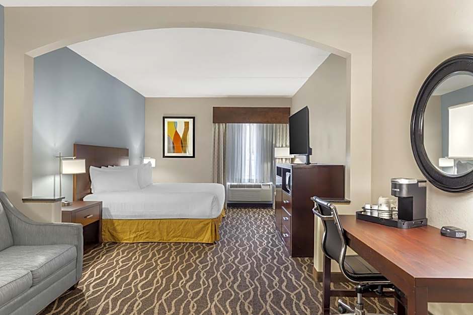 Best Western Plus Suites-Greenville