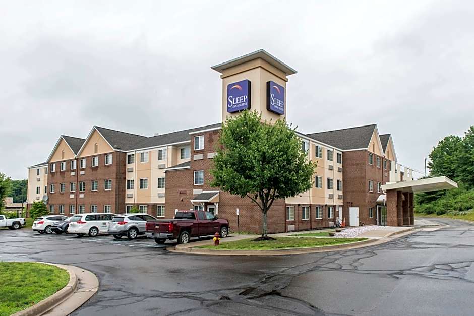 Mainstay Suites Pittsburgh Airport