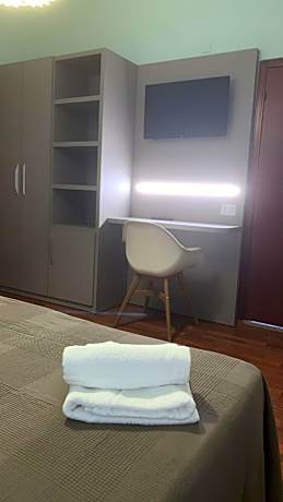 Family Room (2 Adults + 2 Children)