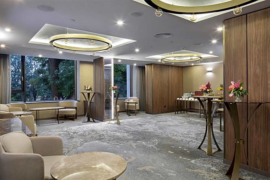 DoubleTree by Hilton Plovdiv Center