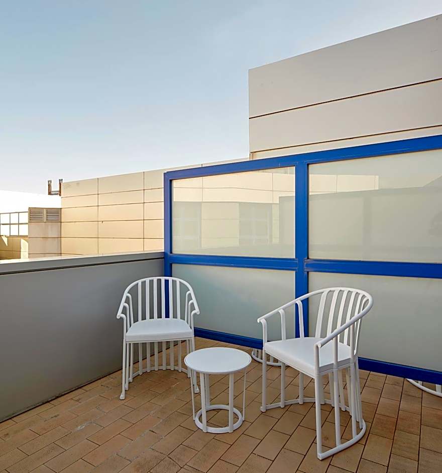 Hotel Logroño Avda de Madrid 25