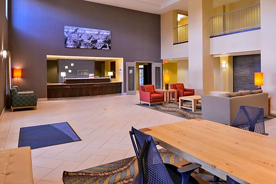 Holiday Inn Express & Suites Page Lake Powell Area By IHG