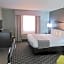 Oak Hill Inn & Suites