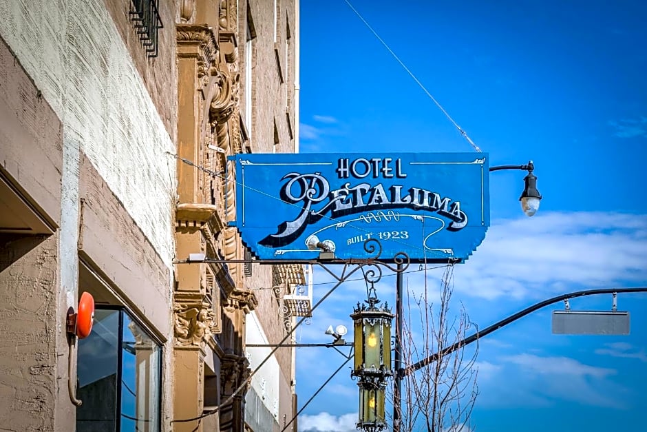 Hotel Petaluma, Tapestry Collection by Hilton