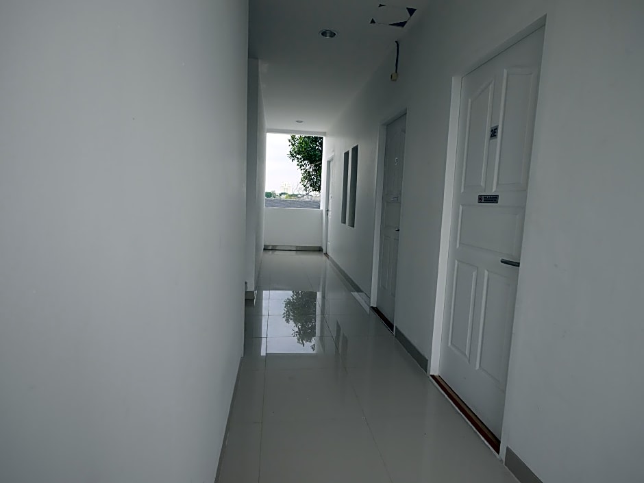 Bintaro Rumah Kayu Manis