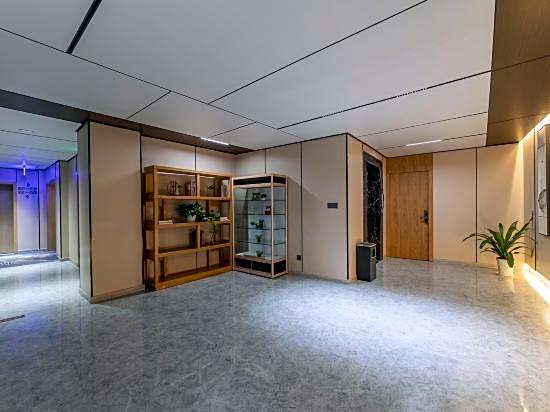 Radisson Blu Hotel (Beilun Huashan Road)