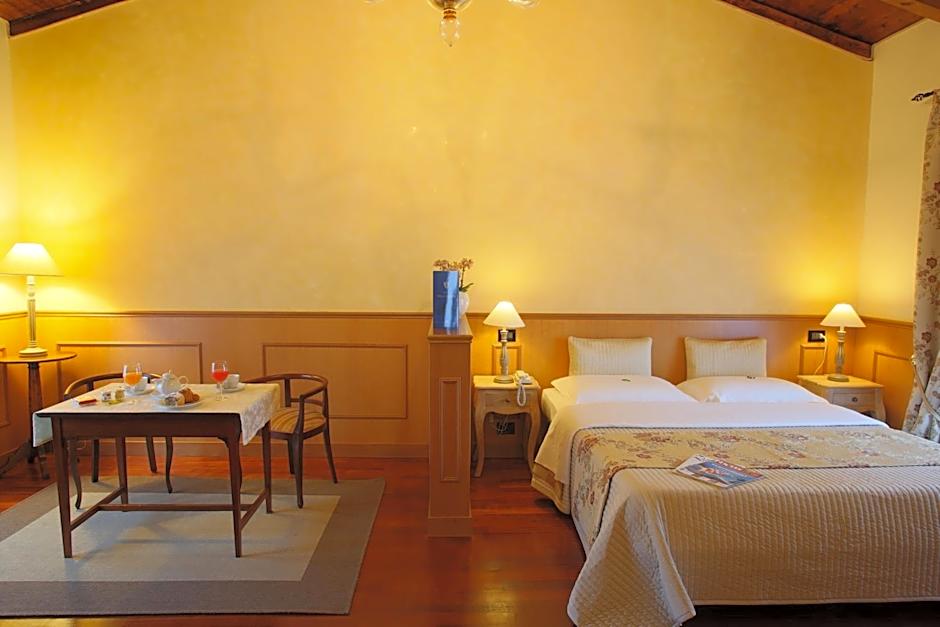 Hotel Isola Di Caprera