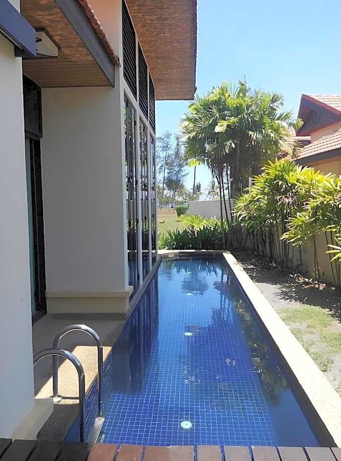 Sabah Beach Villas & Suites