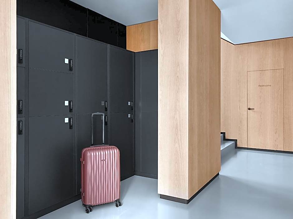 Bob W Munich Schwabing