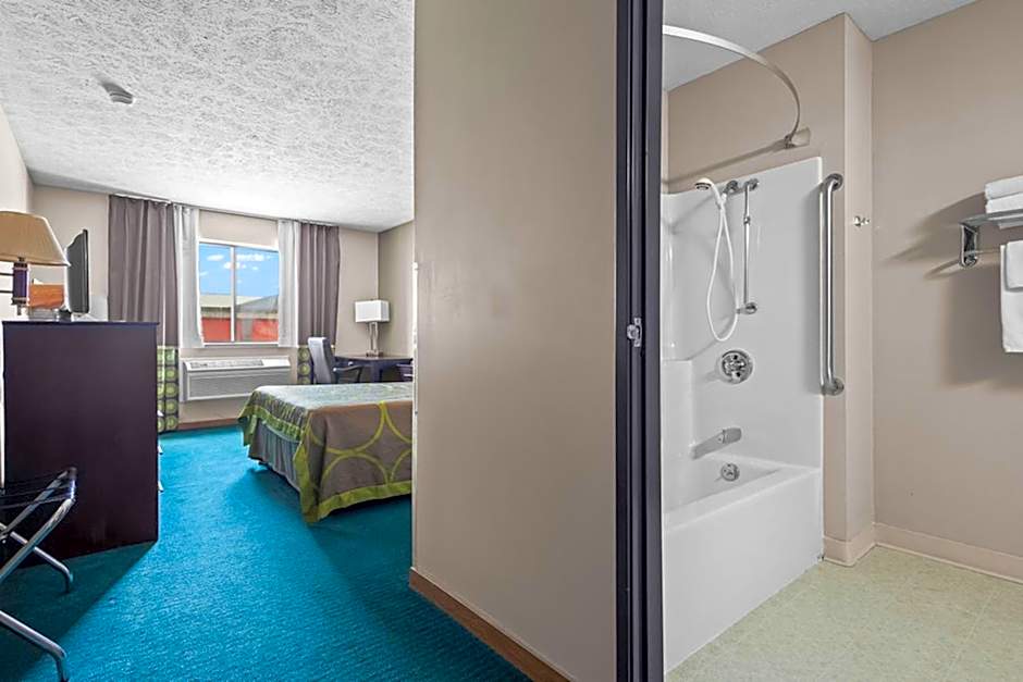 Burgundy Inn & Suites