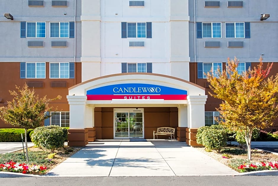Candlewood Suites Medford