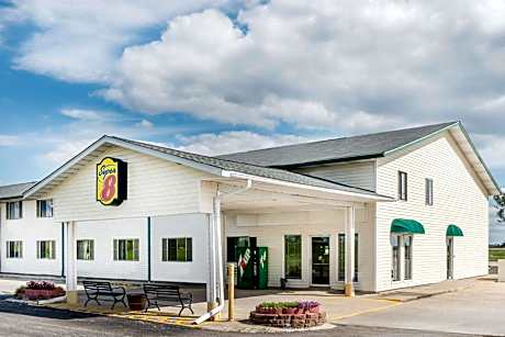 Super 8 by Wyndham Okawville