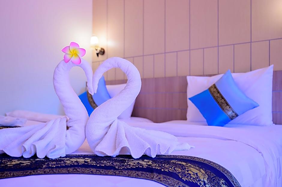 Charming Lipe Beach Resort