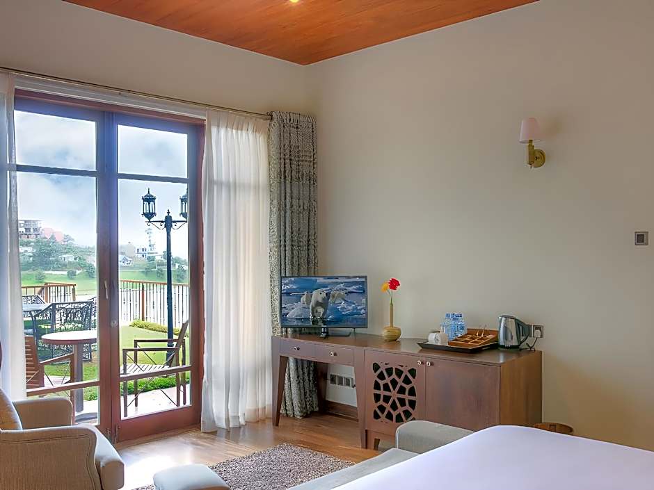 Tea Plant Nuwara Eliya Hotel