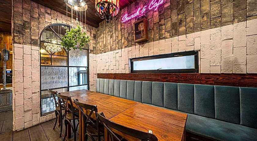 February Boutique Hotel Hwanggeum