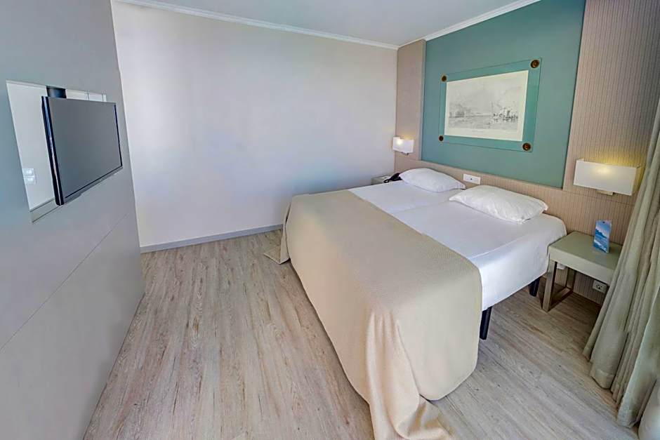 Hotel Orca Praia